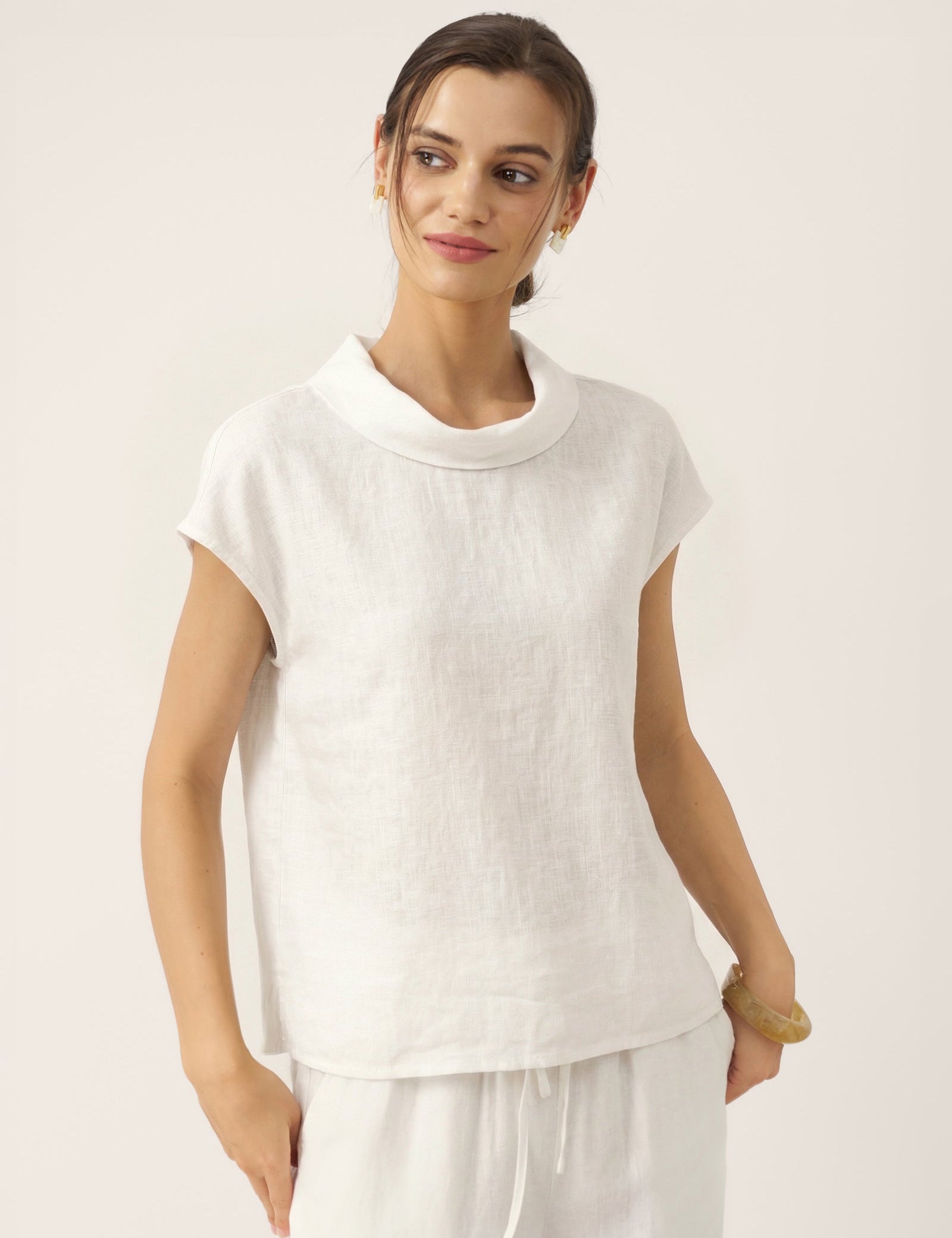 100% Linned Cap Sleeve Blød-Fold Krave Top YVONNE