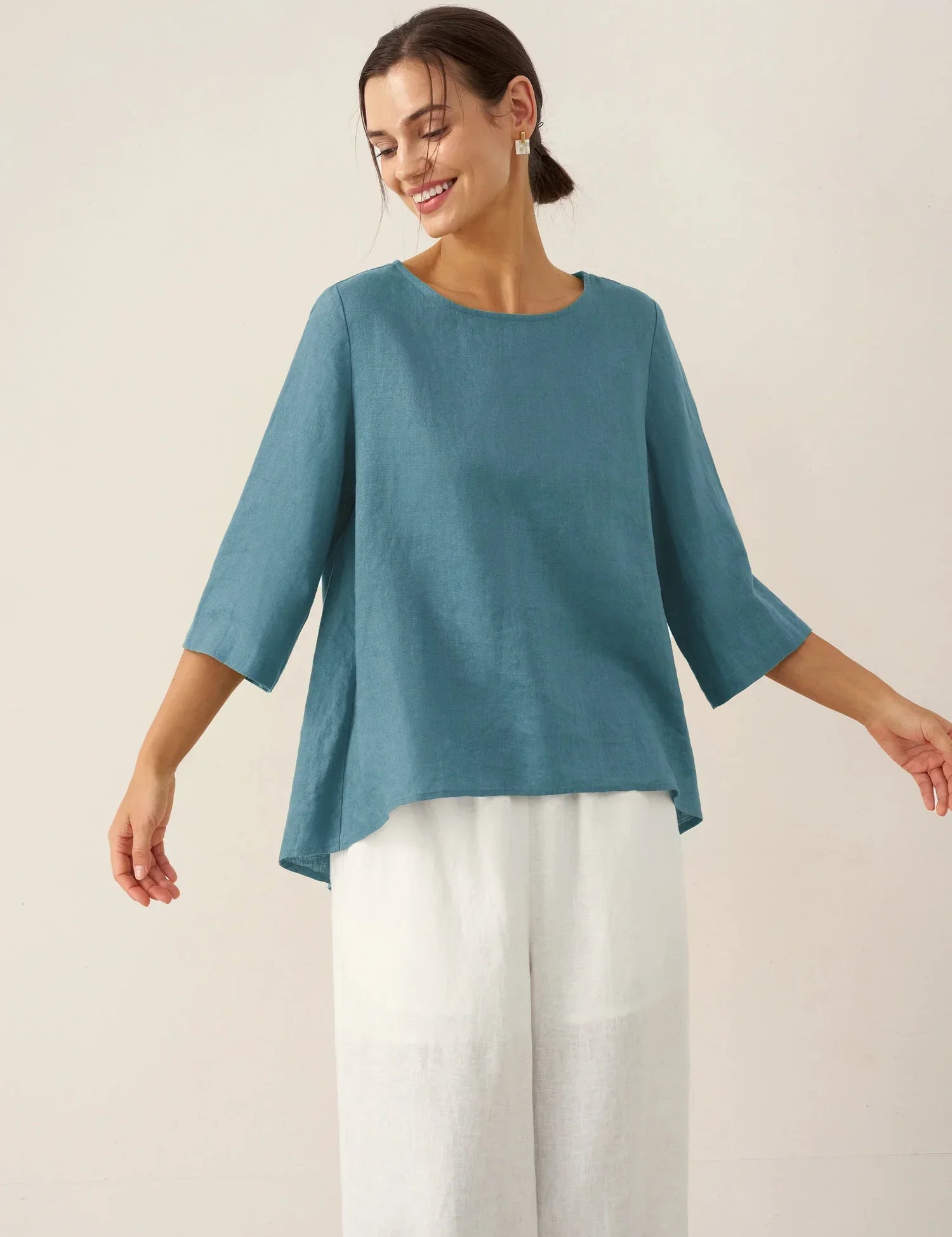 100% Linned Rund Hals Asymmetrisk Kant Top BRIANNA
