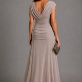 Naira Elegant Kjole